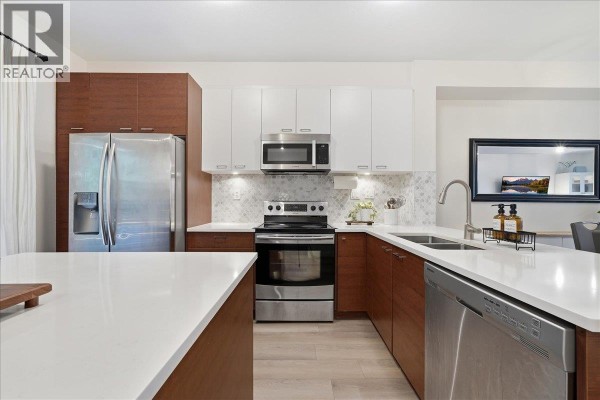 88 3010 Riverbend Drive, Coquitlam, BC V3C0B8 Photo 3