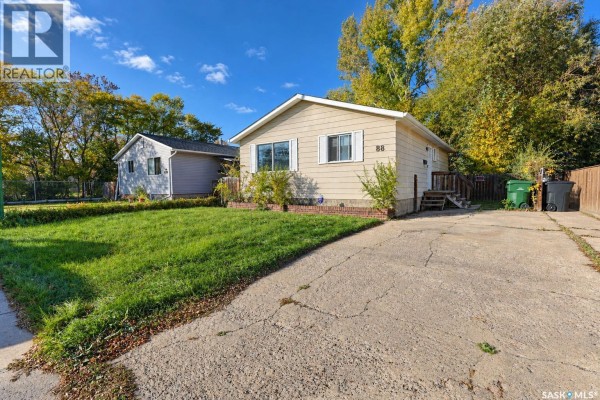 4pc Bathroom - 88 Bowerman Crescent, Prince Albert, SK S6V6G4 Photo 3