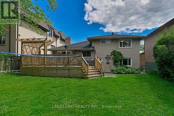 88 Carmichael Avenue, Toronto, ON M5M2W9 Photo 2