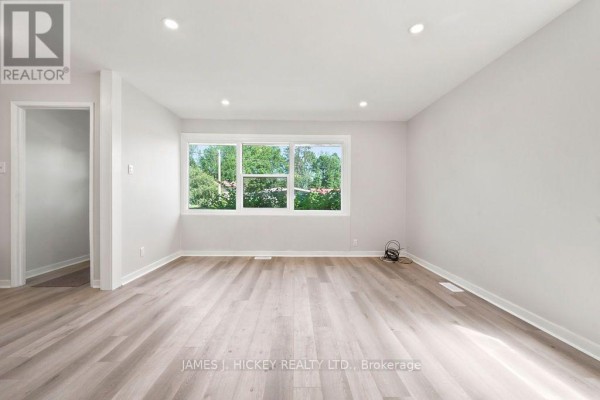 Laundry room - 88 Glendale Avenue, Deep River, ON K0J1P0 Photo 4