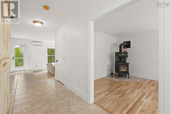 Family room - 88 Lochmoor Lane, Dartmouth, NS B2W6C8 Photo 4