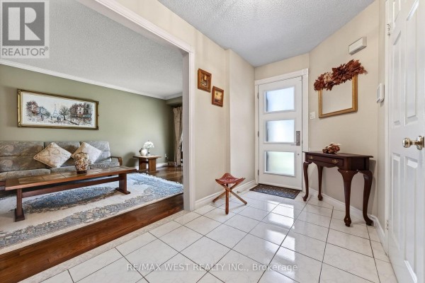 Bedroom - 88 Palomino Drive, Mississauga, ON L4Z3H8 Photo 2