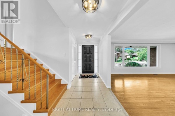 88 Peckham Avenue, Toronto, ON, photo 3