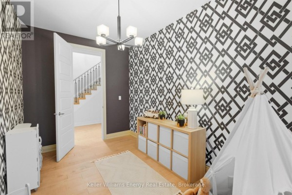 Primary Bedroom - 88 Underwood Drive, Whitby, ON L1M0K9 Photo 5