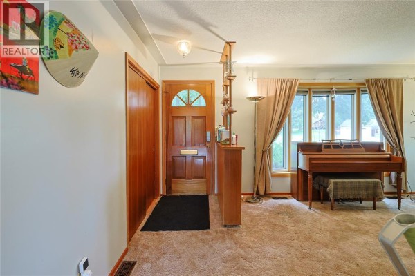 Recreation room - 880 Champlain Road, Sarnia, ON N7V2G1 Photo 4
