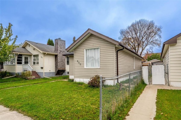 Kitchen - 880 Garfield Street, Winnipeg, MB R3G2M7 Photo 3