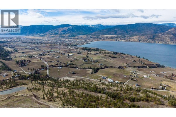 880 Naramata Road, Penticton, BC V2A8T5 Photo 5