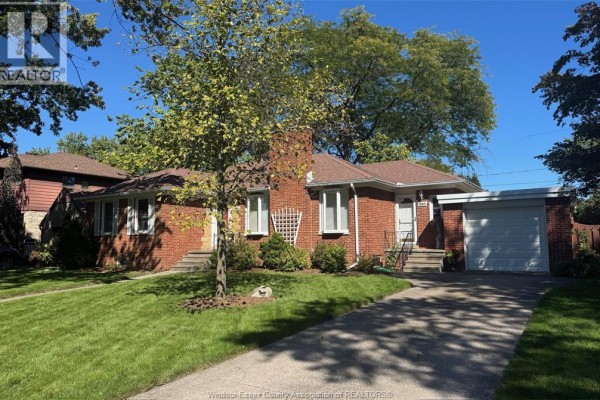 2pc Bathroom - 880 Patrice Drive, Windsor, ON N8S2R8 Photo 2