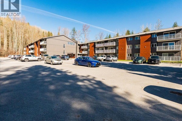 880 Wordsworth Avenue Unit# 201, Warfield, BC, photo 2