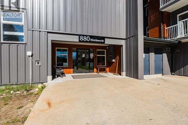 880 Wordsworth Avenue Unit# 201, Warfield, BC, photo 3