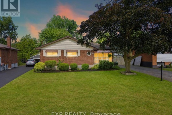 Bathroom - 8800 Champlain Drive, Niagara Falls, ON L2G6Y6 Photo 4