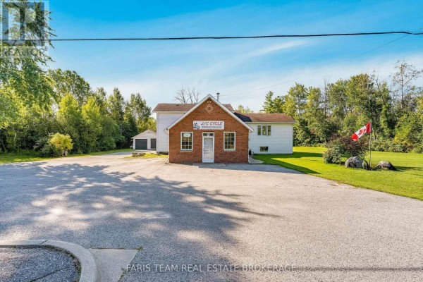 8801 Beachwood Road, Wasaga Beach, ON, photo 3