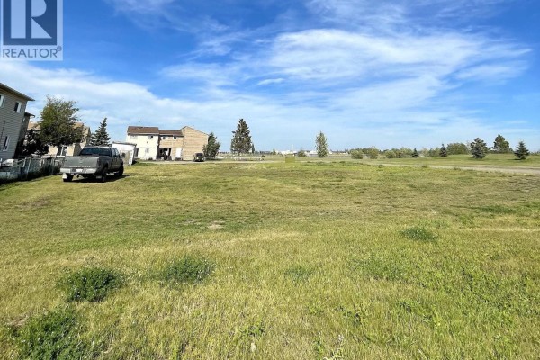 8804 101 Avenue, Fort St  John, BC V1J2B8 Photo 5