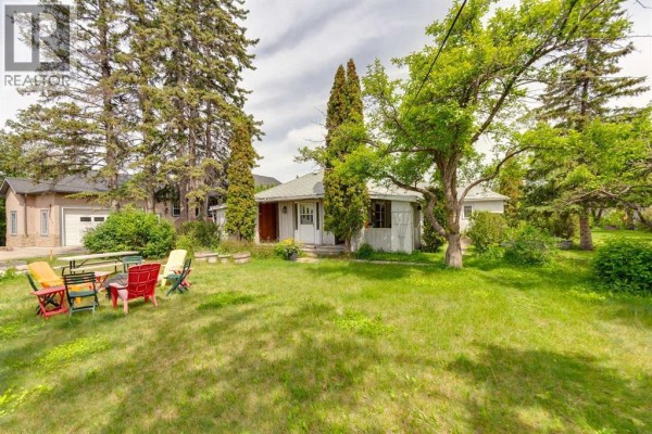 Bedroom - 8808 48 Avenue, Calgary, AB T3B2B2 Photo 2
