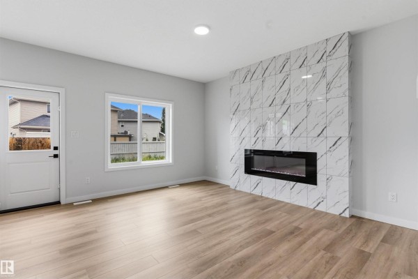 Dining room - 8815 181 Av Nw, Edmonton, AB T5Z0X4 Photo 2