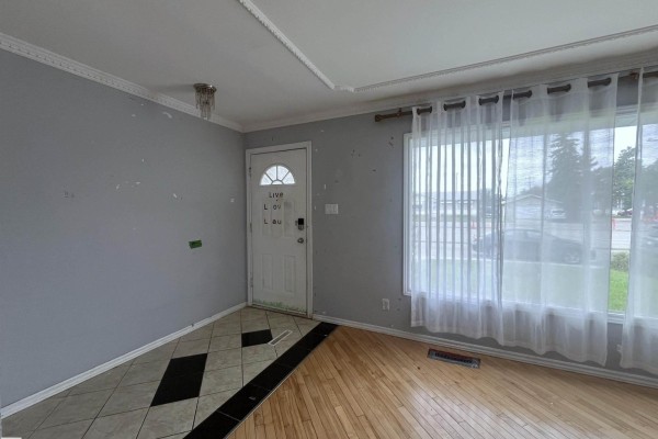 8817 163 St Nw, Edmonton, AB, photo 2