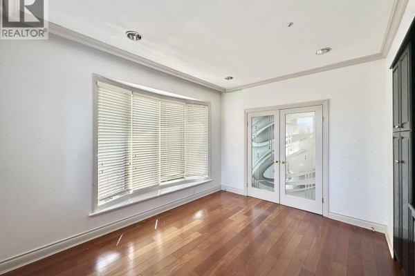 883 W 52 Avenue, Vancouver, BC, photo 3