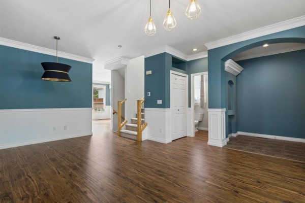 8838 216 Street, Langley, BC V1M3Z5 Photo 5