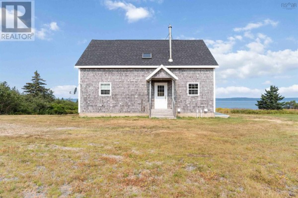 Living room - 885 Fort Point Road, Ashmore, NS B0W3T0 Photo 5