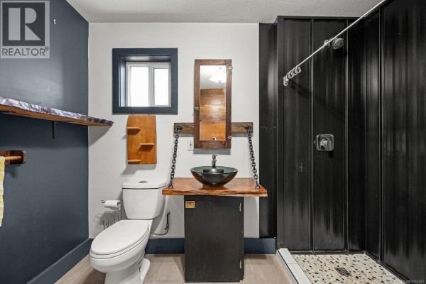 Storage - 885 Lanqvist Rd, Hyde Creek, BC V0N2R0 Photo 3