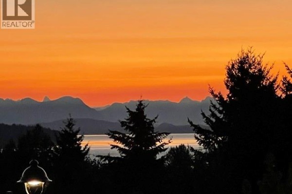 885 Timberline Dr, Campbell River, BC, photo 2