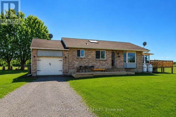 885 Townline Road, Elizabethtown Kitley, ON, photo 2
