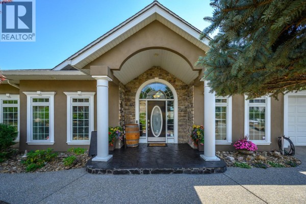8853 Braeburn Drive, Coldstream, BC, photo 3
