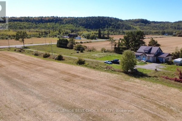 Kitchen - 885431 Highway 65 W, Timiskaming, ON P0J1P0 Photo 2