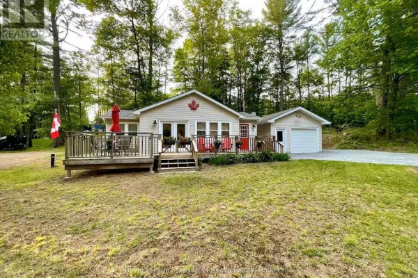 Kitchen - 886 Muskoka 10 Road, Huntsville, ON P0B1L0 Photo 4