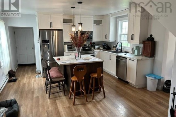 Dining room - 8863 Highway 2, Great Village, NS B0M1L0 Photo 3