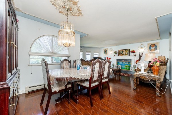 8879 141b Street, Surrey, BC V3V7W5 Photo 5