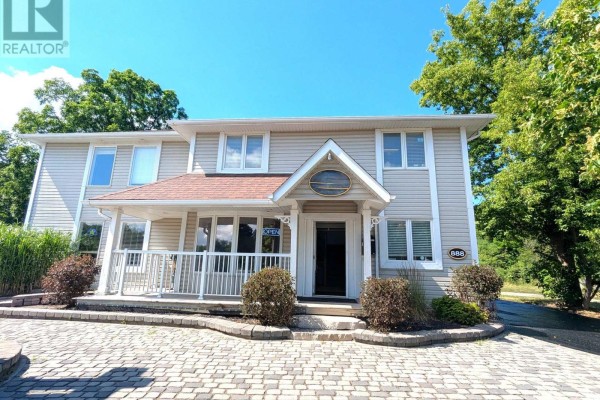 888 Innisfil Beach Road, Innisfil, ON L9S2C2 Photo 3