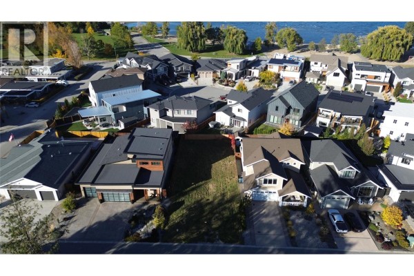 888 Johnson Street, Summerland, BC V0H1Z9 Photo 4