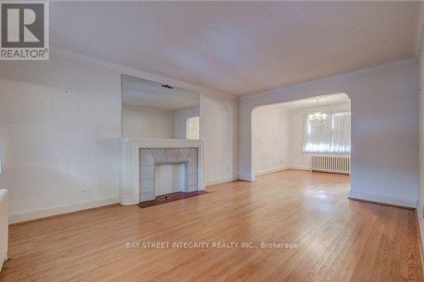 Bedroom 2 - 889 Royal York Road, Toronto, ON M8Y2V5 Photo 5