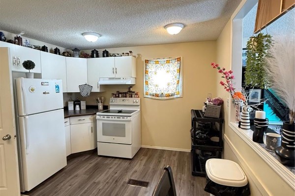 Bedroom - 89 Darlington Street W, Yorkton, SK S3N0E8 Photo 5