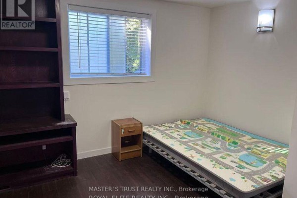 89 Finch Ave East Avenue, Toronto, ON M2N4R4 Photo 4