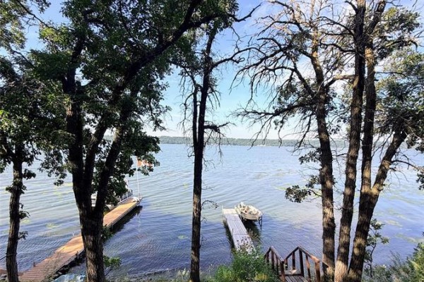Living room - 89 Miami Beach Road, Pelican Lake, MB R0K1R0 Photo 4