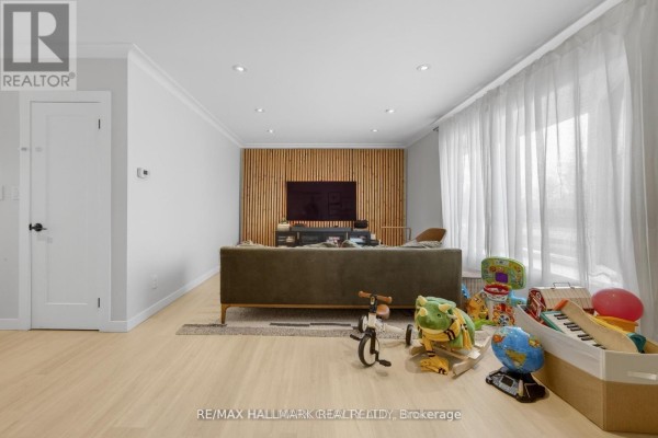 Primary Bedroom - 89 North St West (main Floor Only) Street N, Orillia, ON L3V3S7 Photo 4