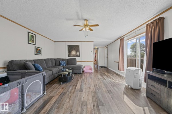 Bedroom 2 - 89 Springfield Cr, Spruce Grove, AB T7X3H9 Photo 5