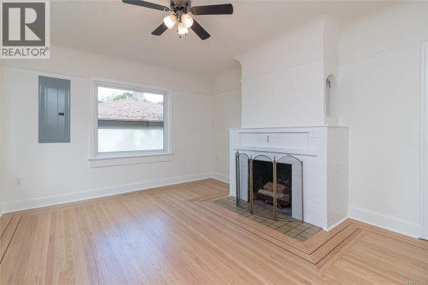 Bedroom - 890 Darwin Ave, Saanich, BC V8X2X6 Photo 5