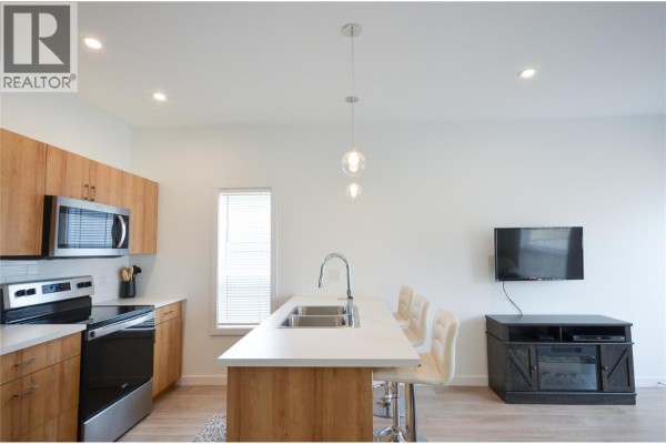 Kitchen - 8900 Jim Bailey Road Unit# 144, Kelowna, BC V4V0B5 Photo 5