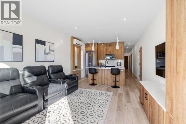 3pc Ensuite bath - 8900 Jim Bailey Road Unit# 6, Kelowna, BC V4V0B5 Photo 4