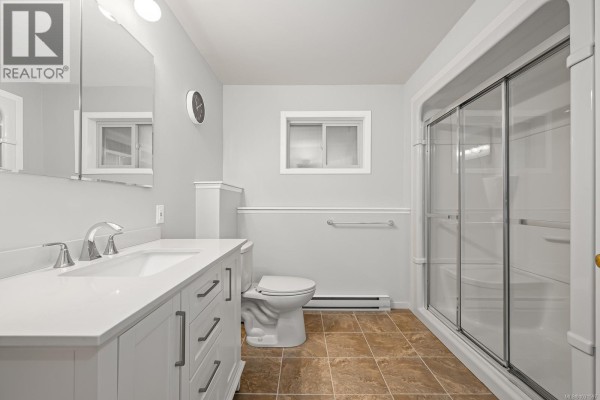 Kitchen - 8900 Keith Wagner Way, Denman Island, BC V0R1T0 Photo 5