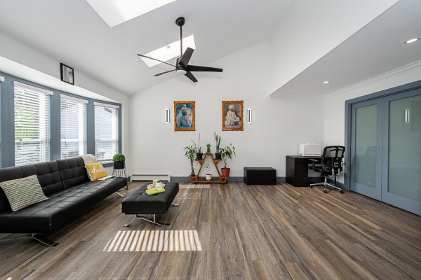 8902 142a Street, Surrey, BC V3V7T1 Photo 4