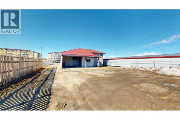 8903 100 Avenue, Fort St  John, BC V1J1X3 Photo 3