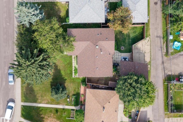 8905 157 St Nw, Edmonton, AB, photo 3