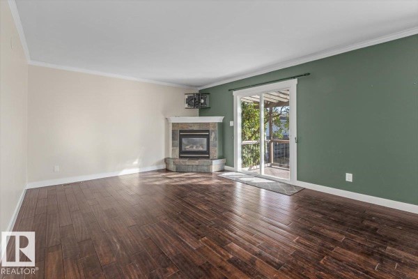 Family room - 8907 136 Av Nw, Edmonton, AB T5E1V5 Photo 4