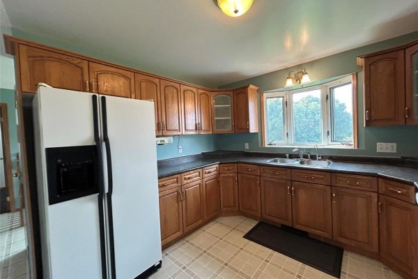 89070 16 Highway, Neepawa, MB R0J1H0 Photo 5