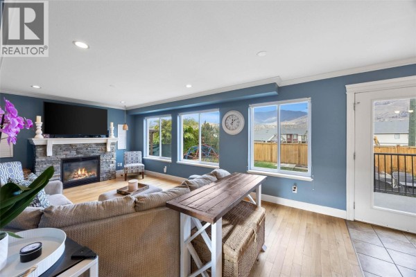 Foyer - 8910 Badger Drive, Kamloops, BC V2C6V2 Photo 4