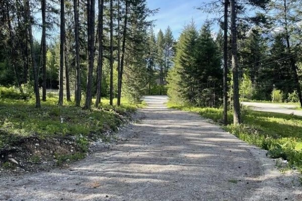 893 Crandall Road, Golden, BC V0A1H2 Photo 5
